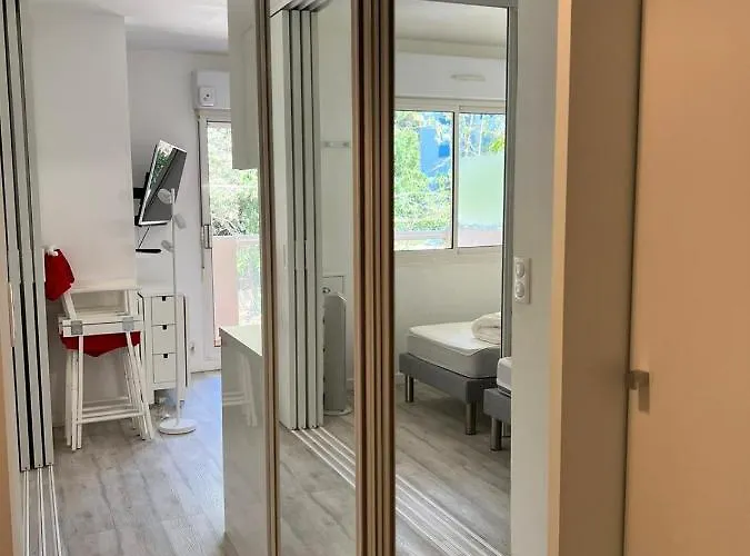 Apartment Near The 31 M With Balconypool Arcachon